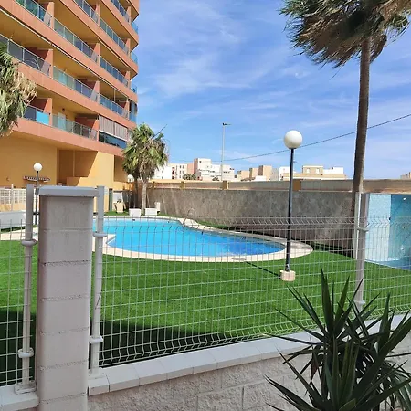 Apartment Piso Bajo Santa Ana *
